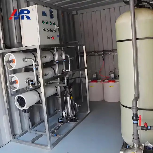 How does reverse osmosis compare to other desalination methods？